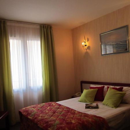 Hotel Sables D'O Et Son Restaurant Le 16 Bis Les Sables-dʼOlonne Zewnętrze zdjęcie