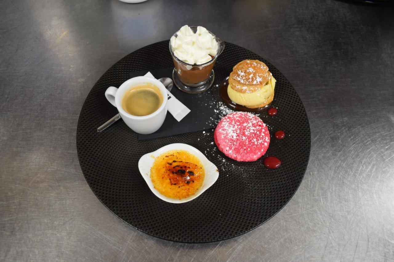 Hotel Sables D'O Et Son Restaurant Le 16 Bis Les Sables-dʼOlonne Zewnętrze zdjęcie